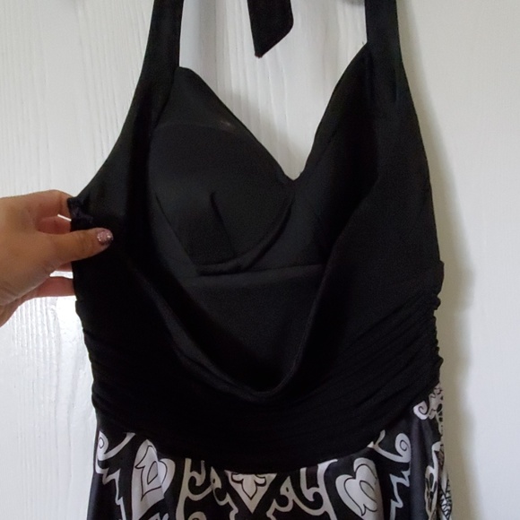 Alesia high low halter dress - Picture 5 of 5